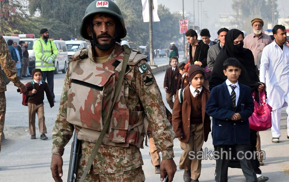 Talibani killers attacked Army School in Peshawar8