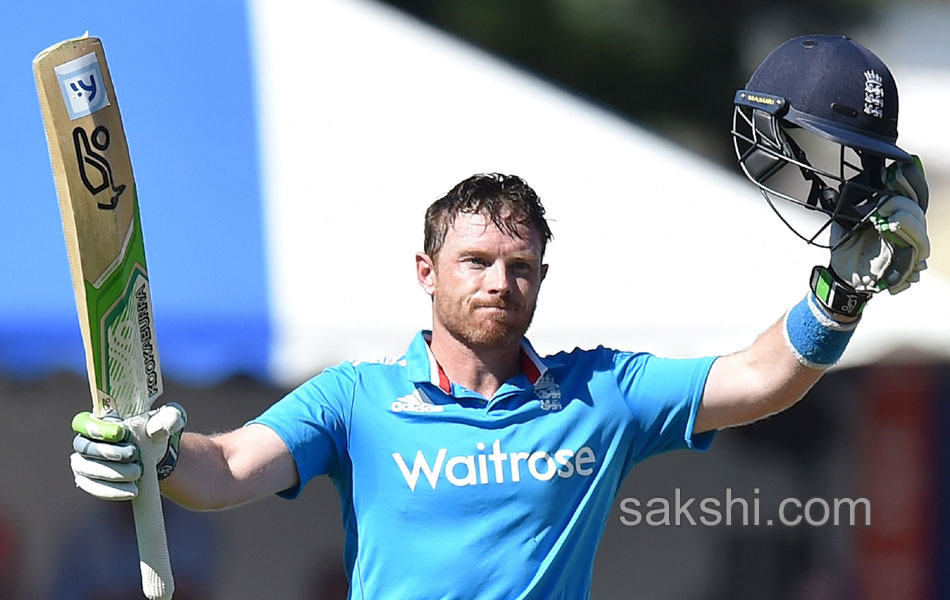 Australia won fourth one day 2