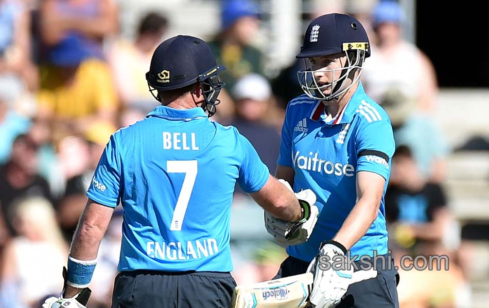 Australia won fourth one day 5