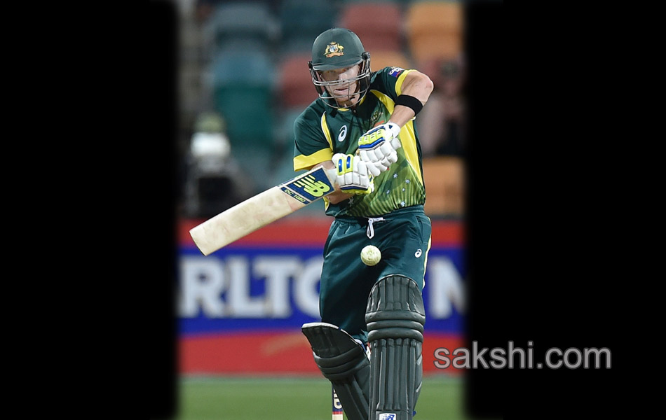 Australia won fourth one day 13