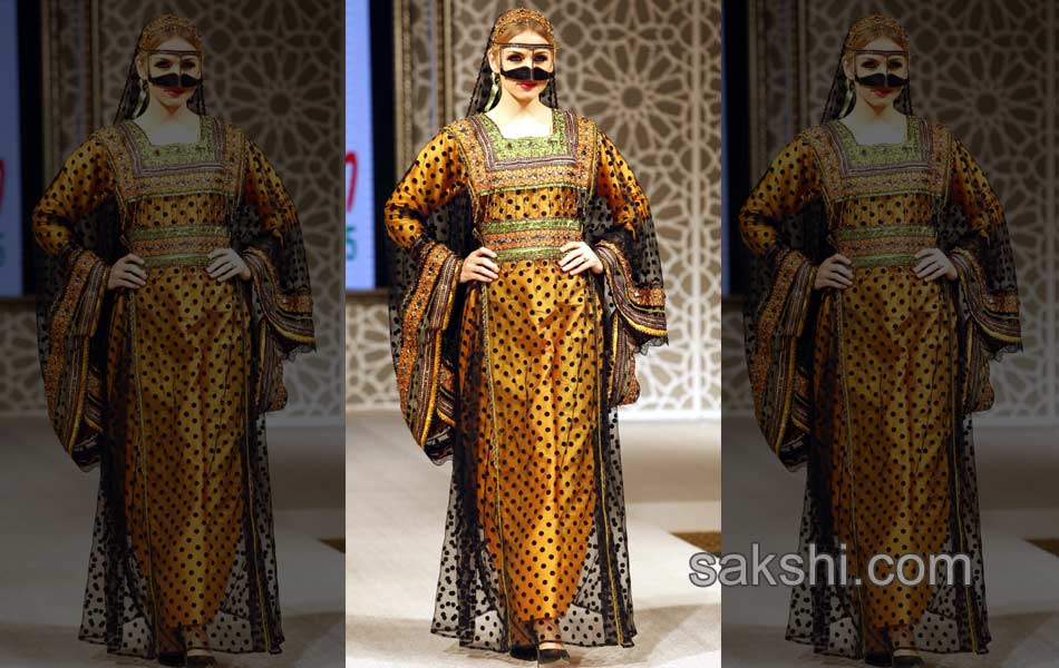 fashion show on muscat festival 20152