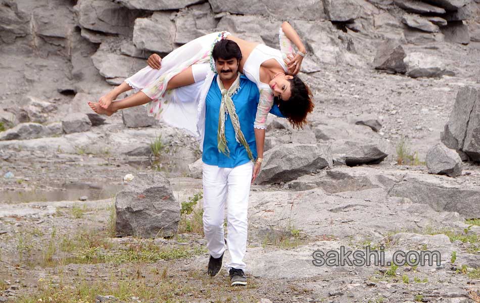 Dhee Ante Dhee Movie New Stills10