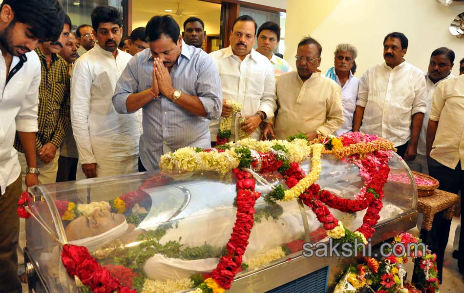 celebrities pay last respects to Dr Rama Naidu - Sakshi23