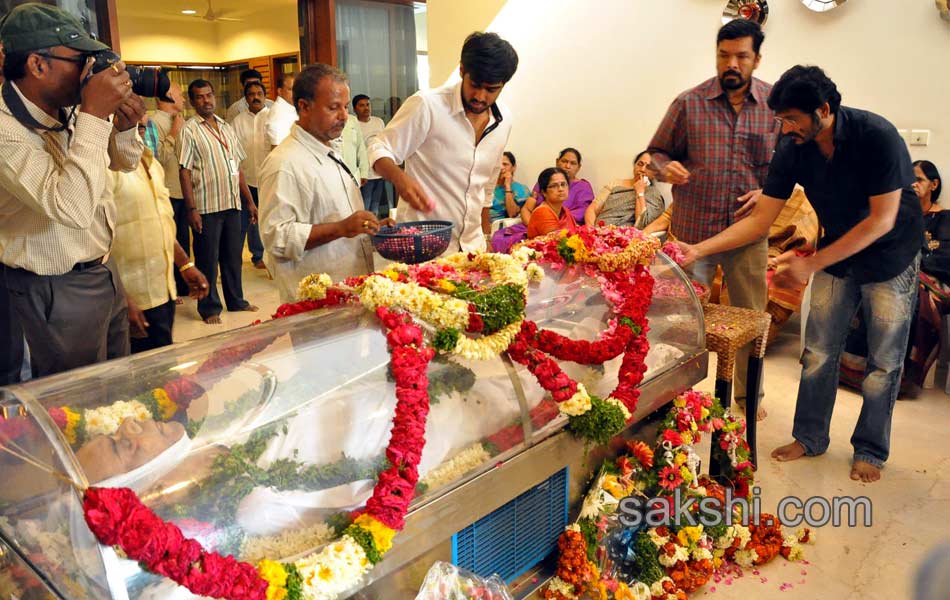 celebrities pay last respects to Dr Rama Naidu - Sakshi27