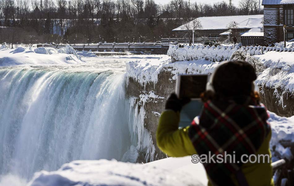 niagara falls frozen16