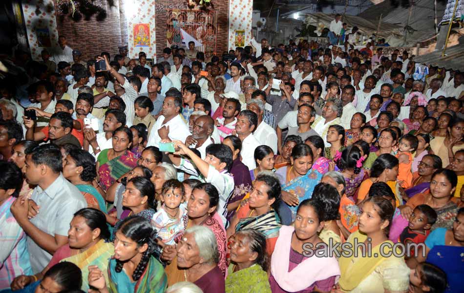 ys jagan mohan reddy visit in andrapradesh capital villages - Sakshi20