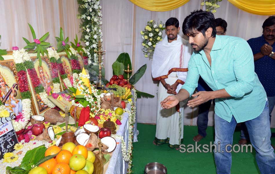 Ram charan Srinu vaitla movie launch - Sakshi10