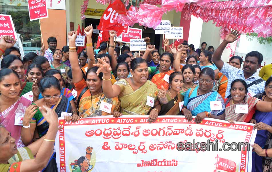 andhra pradesh angawadi teachers were arrested - Sakshi6