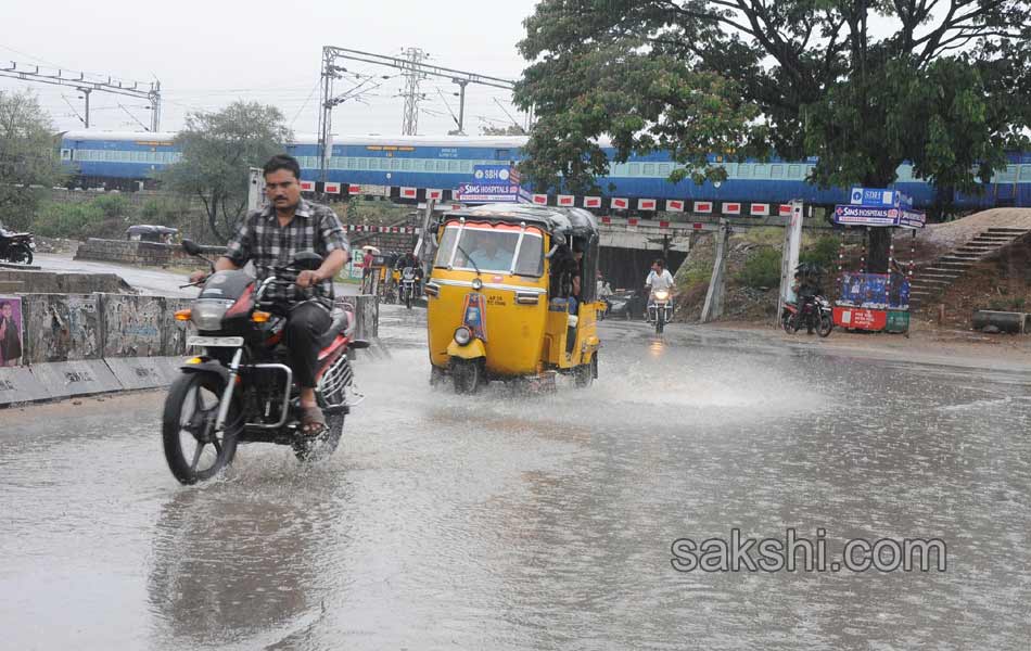 Hyderabad huge rains - Sakshi9