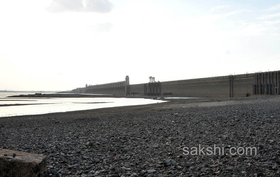 tungabhadra dam photos10