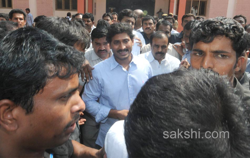 ys jagan mohan reddy - Sakshi15