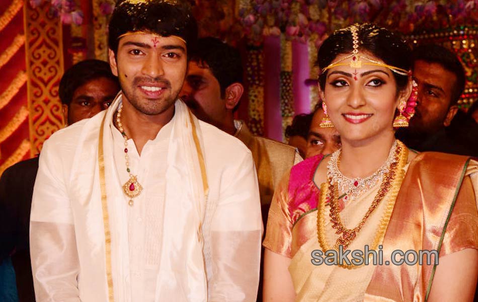 allri naresh tieup with viroopa39