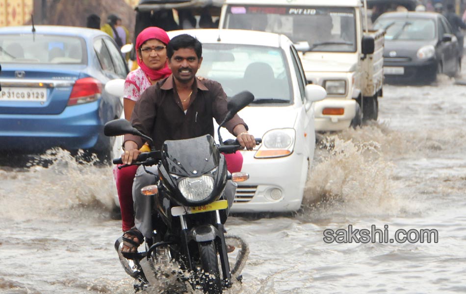 visakhapatnam rain photos3