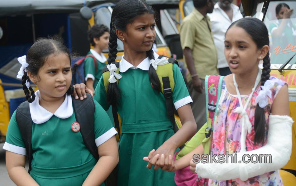 childrens are in school after summer holidays - Sakshi13