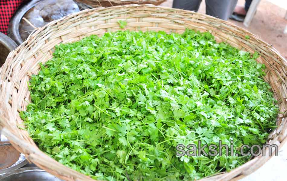 haleem in hyderabad pista house - Sakshi6