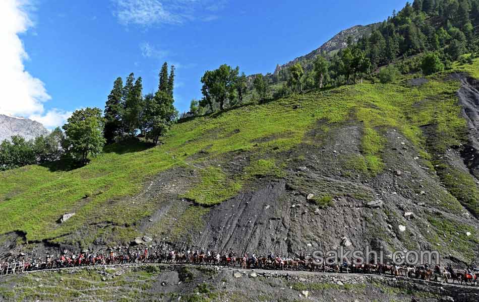 Amarnath Yatra to start from Pahalgam route today - Sakshi17