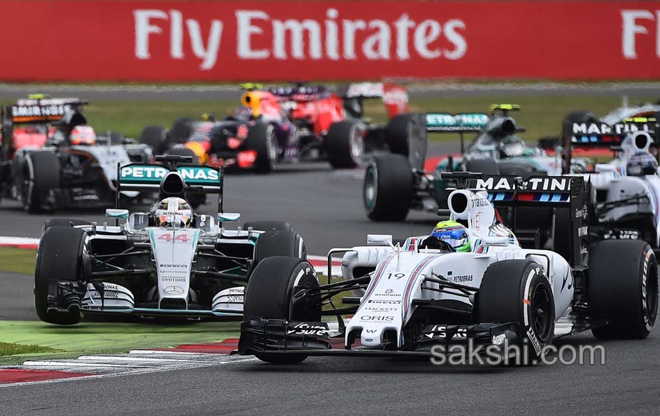 lewis hamilton wins british GP7