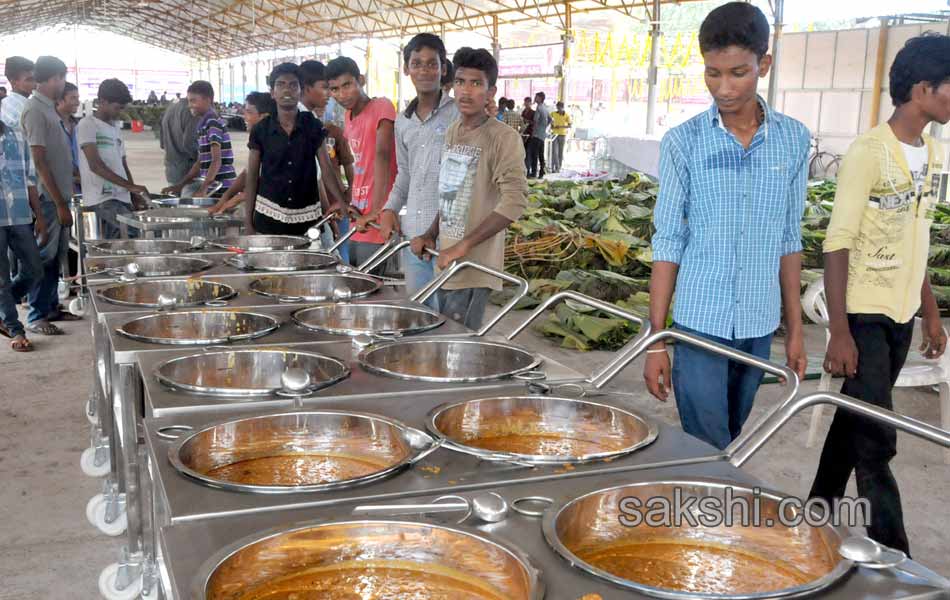 Pushkaralu 2015 Godavari Set To Consecrate Devotees - Sakshi2