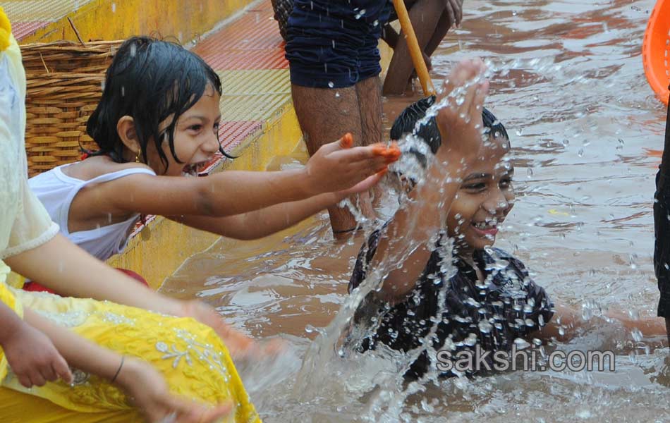 holy pushkaralu comes to ninth day of9