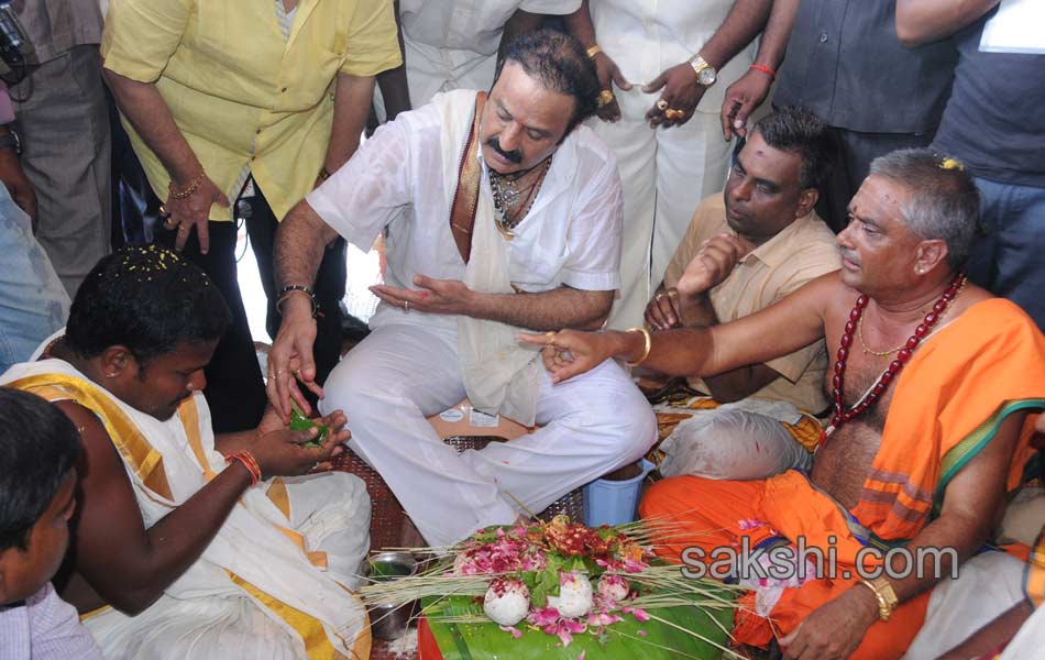 holy pushkaralu comes to twelfth day - Sakshi3