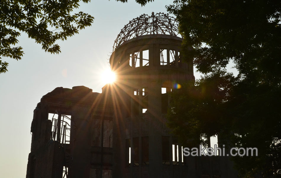 Hiroshima Peace Memorial Park in western10