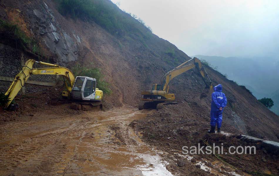 floods in japan17