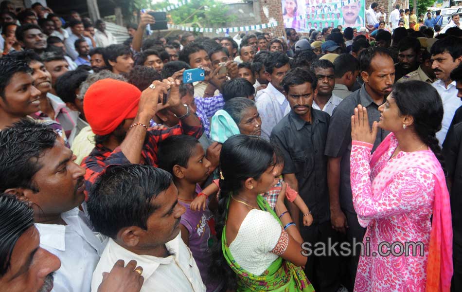 ys sharmila first phase paramarsha yatra close in warangal district19