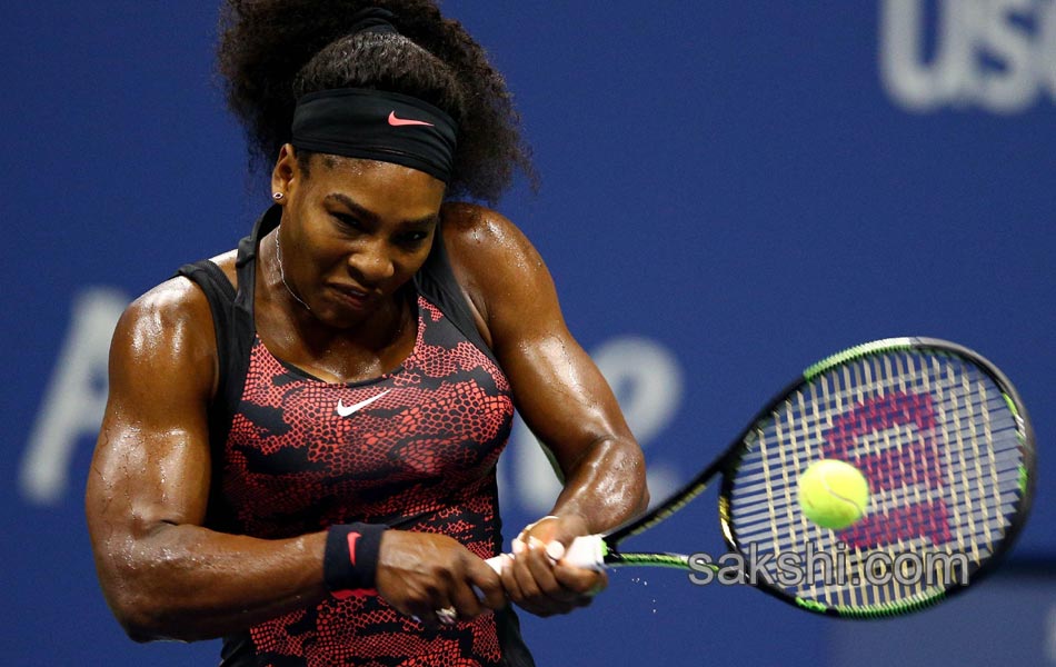 US Open 2015 Serena Williams edges Venus Williams17