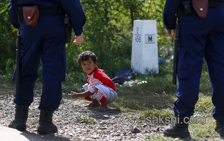 Serbia Hungary Migrants2