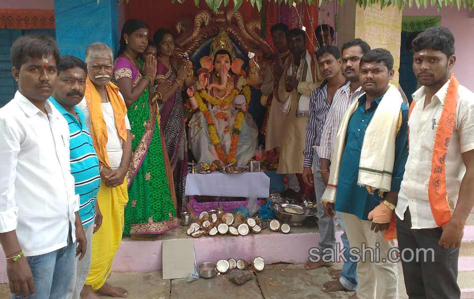 ganesh chaturthi celebrations in nalgonda district on second day - Sakshi10