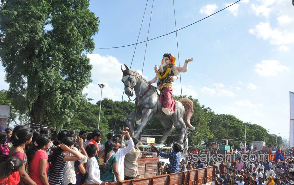 ganesh immersion 2015 hyderabad - Sakshi22