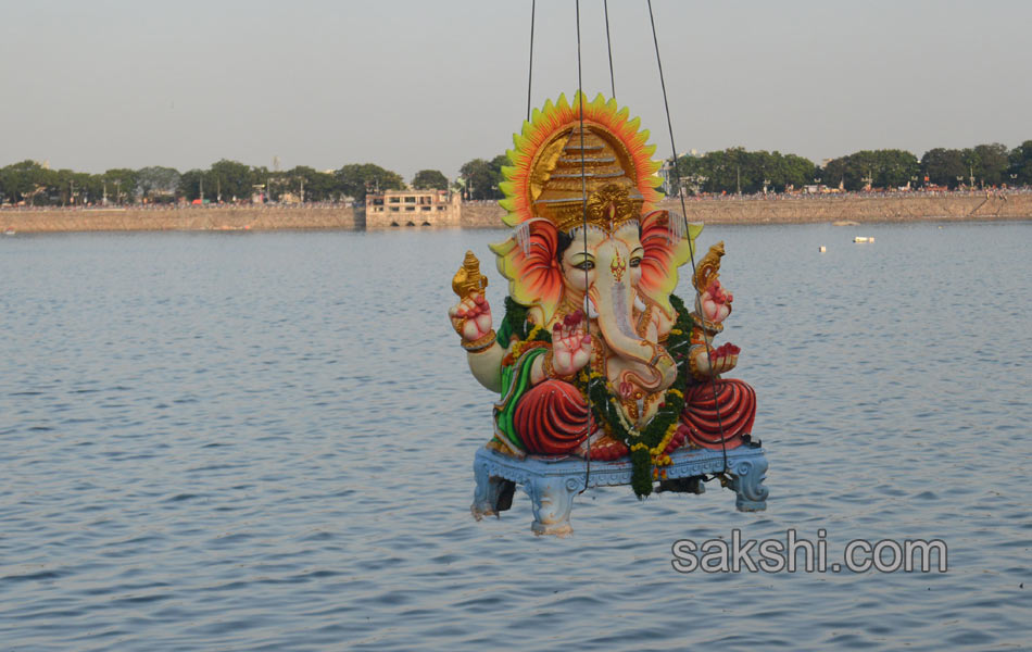 ganesh immersion 2015 hyderabad - Sakshi20