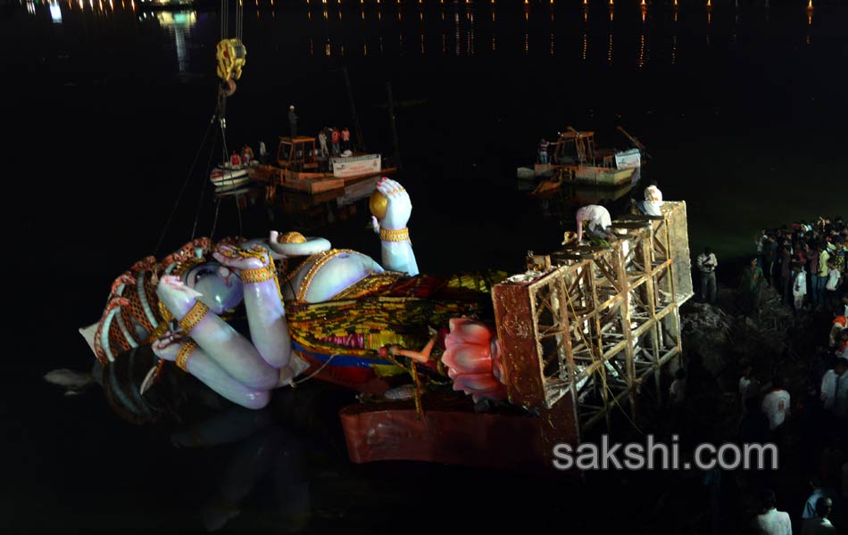 Kharithabad vinayakudu to send off Ganesh idol immersion processions23