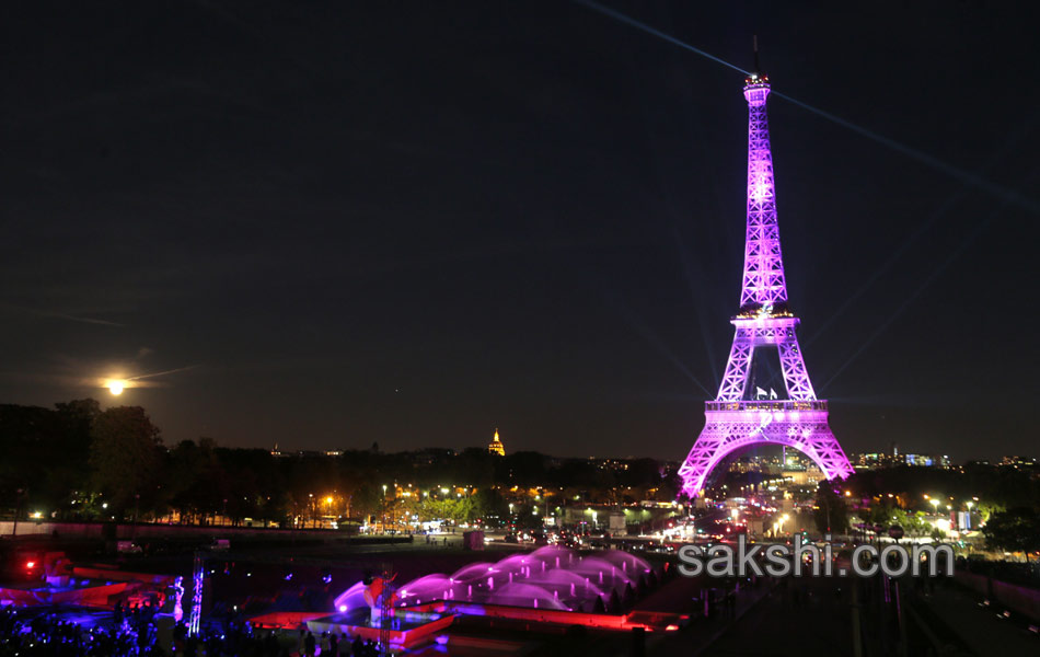 eiffel towers - Sakshi9