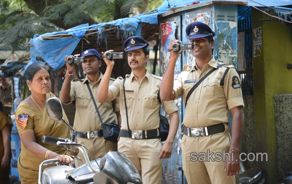 asha workers arrest in rtc cross roads6