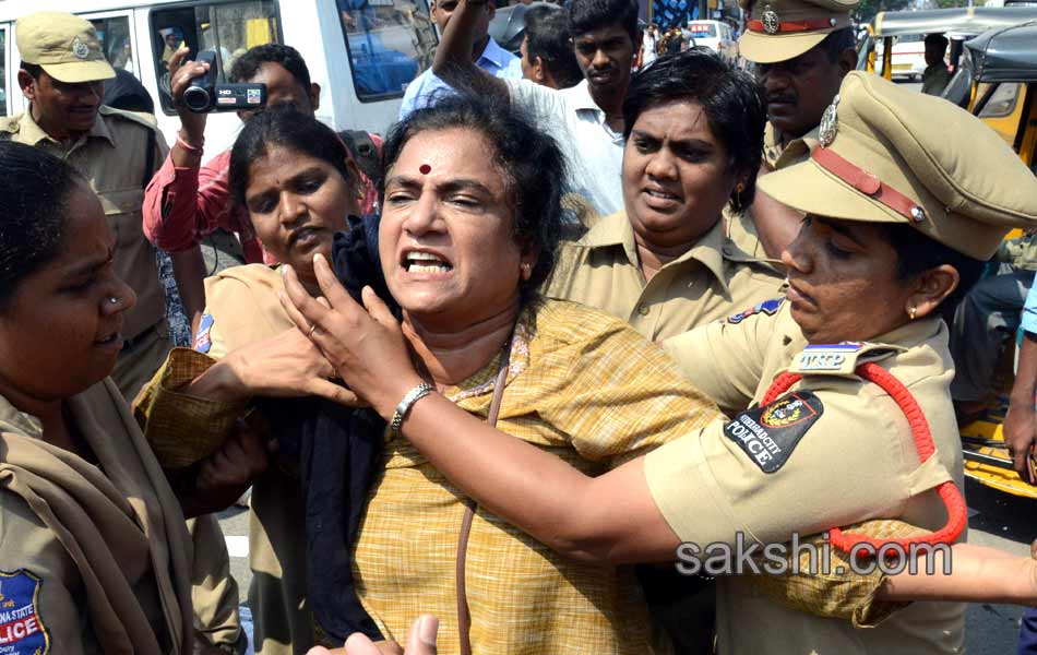 About 5 thousand people arrested - Sakshi12