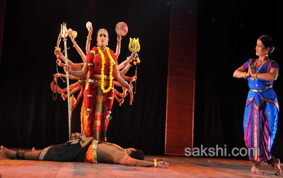 Bharatanatyam dance performance2