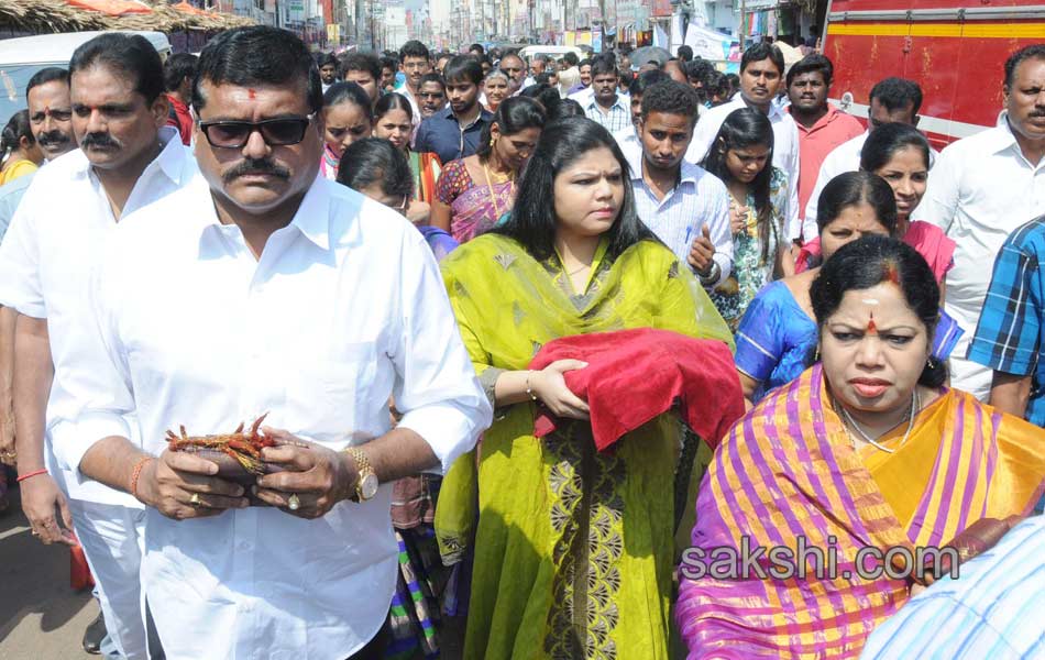 Sri Pydithalli Ammavaru Sirimanu Utsavam5