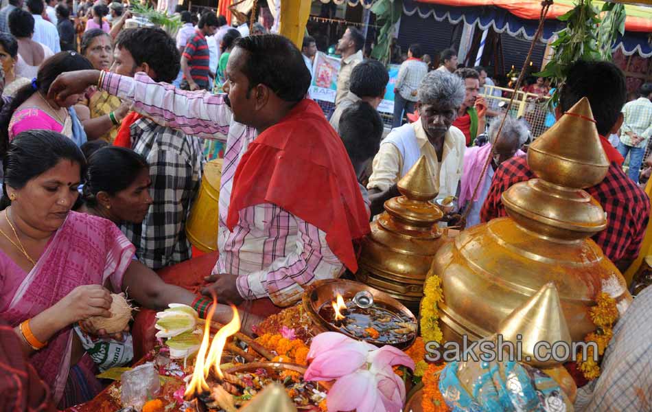 Sri Pydithalli Ammavaru Sirimanu Utsavam10