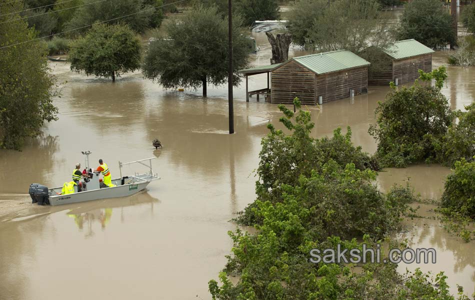 Hurricane flood in texas - Sakshi16