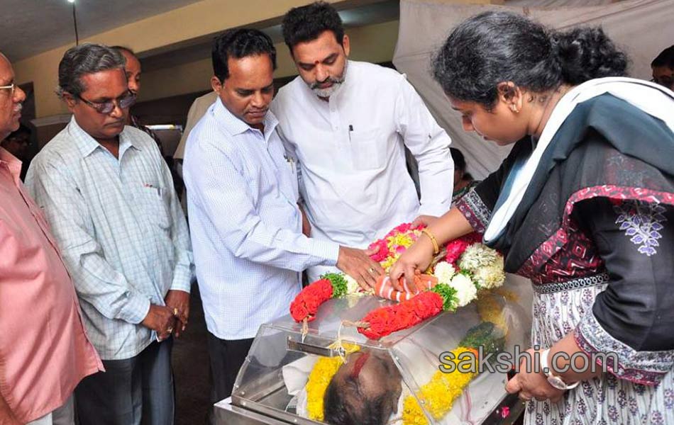 comedian kondavalasa funeral to held today13