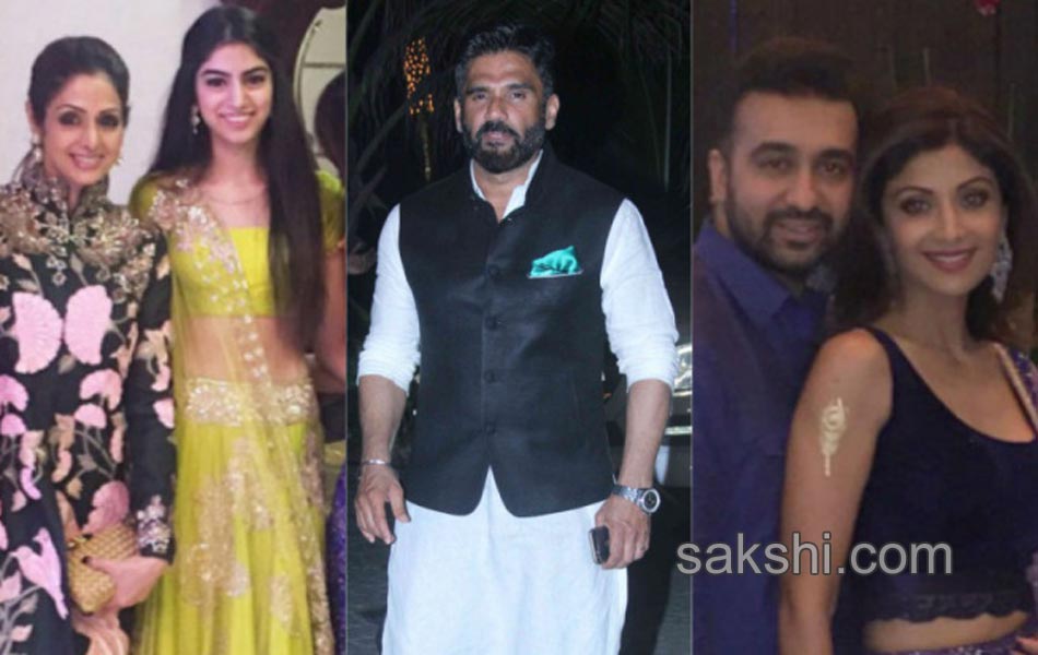 Sonam Saif  Kareena attend Shilpa Shetty and Raj Kundra Diwali party21