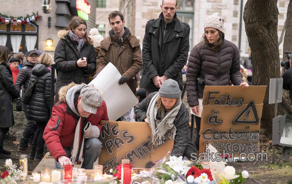 paris terror attacks people paying tribute27