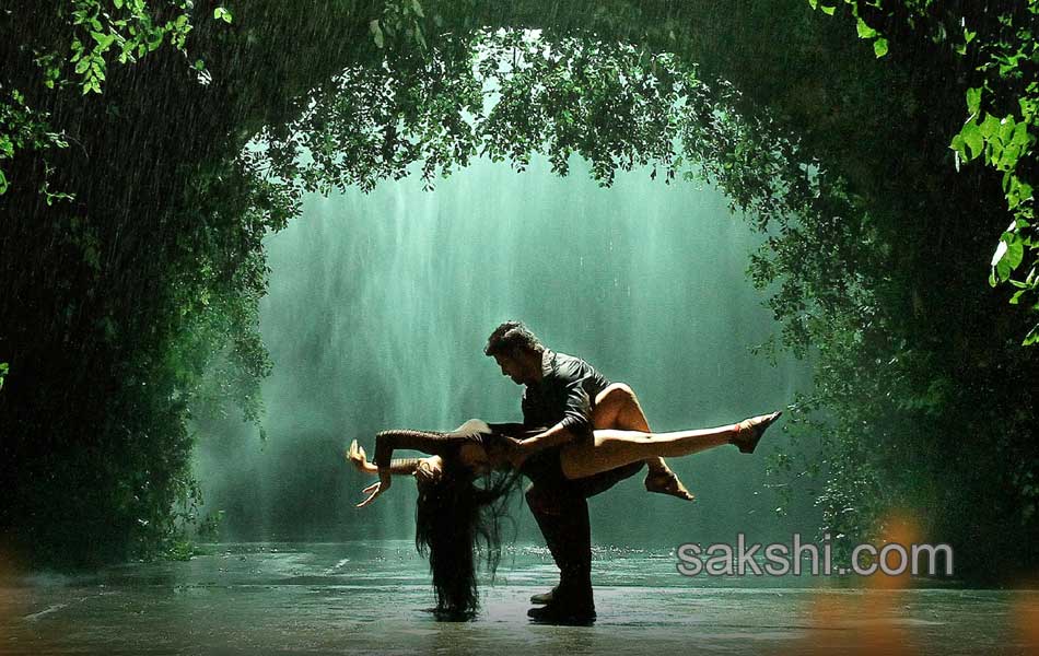 Abbaitho Ammai Movie stilss5