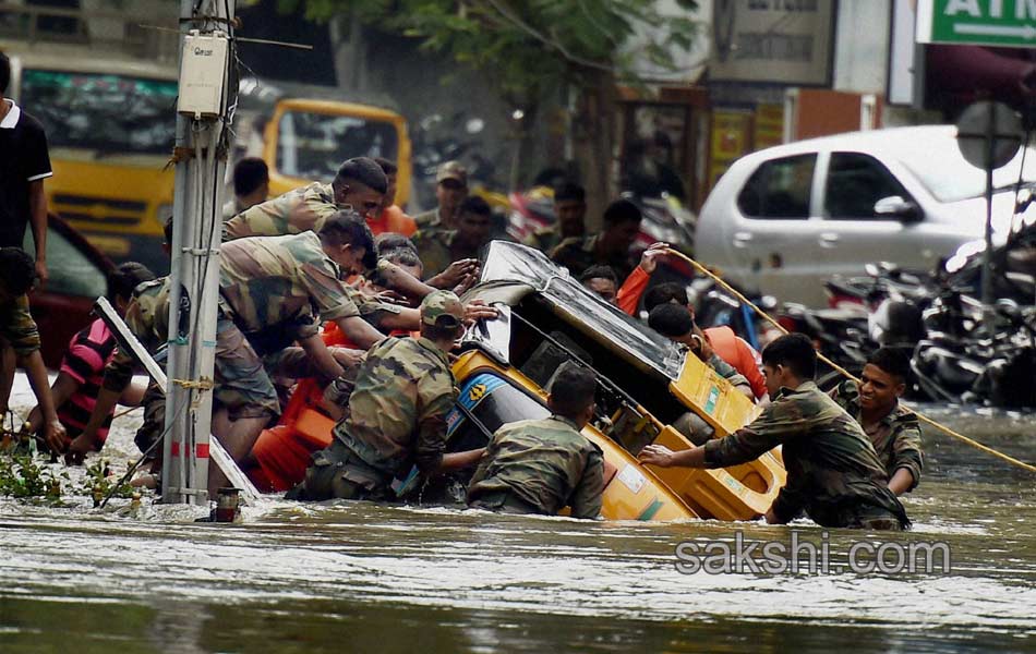 heavy rainfal in Chennai on Friday9