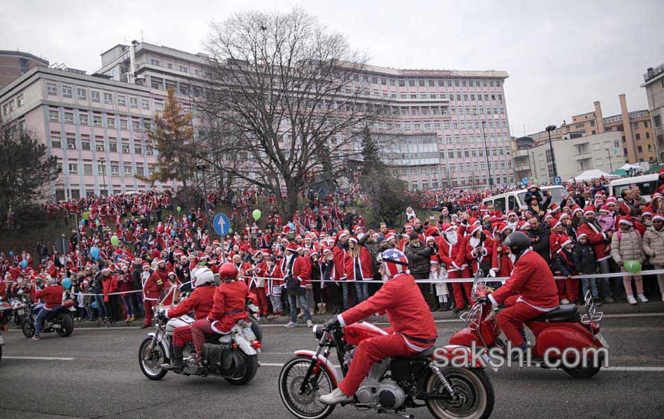 Santa Claus ride for charity9