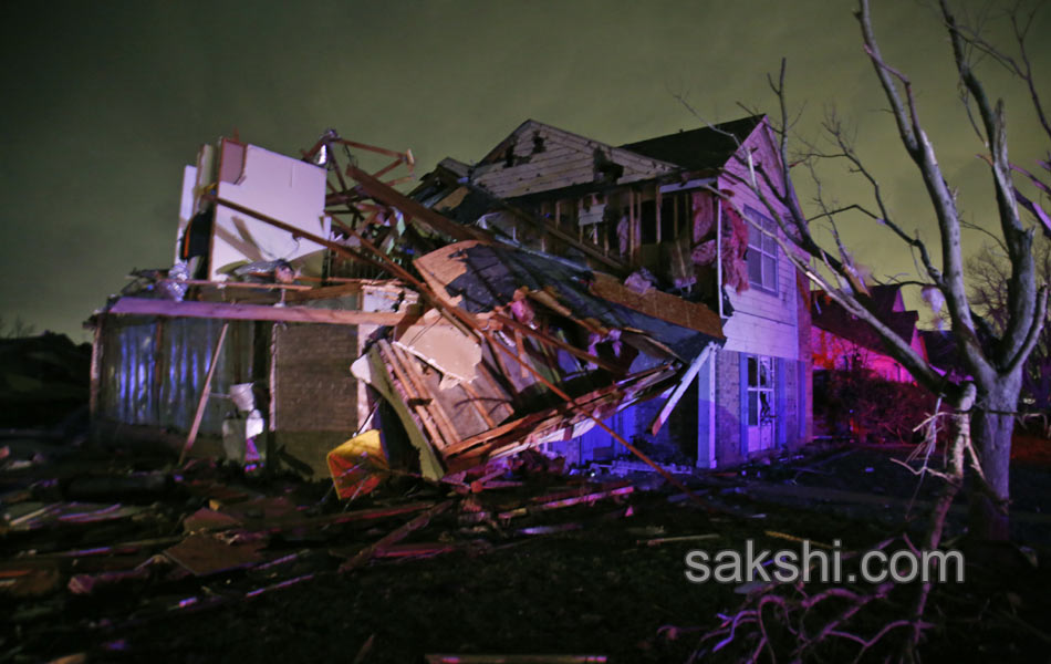 tornado in Garland - Sakshi4