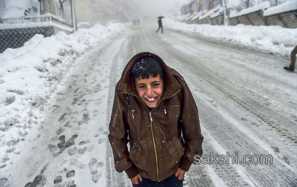 snow fall in istanbul - Sakshi2