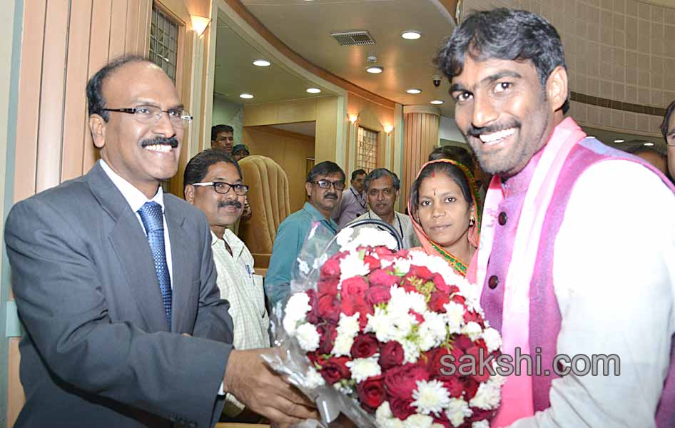 TRS leader B Rammohan elected GHMC Mayor20