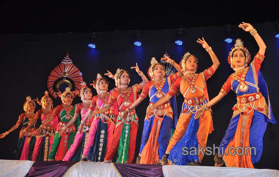 kuchipudi dance4